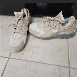 Nike Huarache shoes